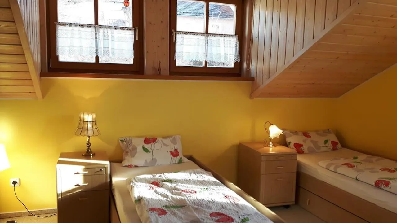 Ferienwohnung Buecherl 발드문첸 아파트